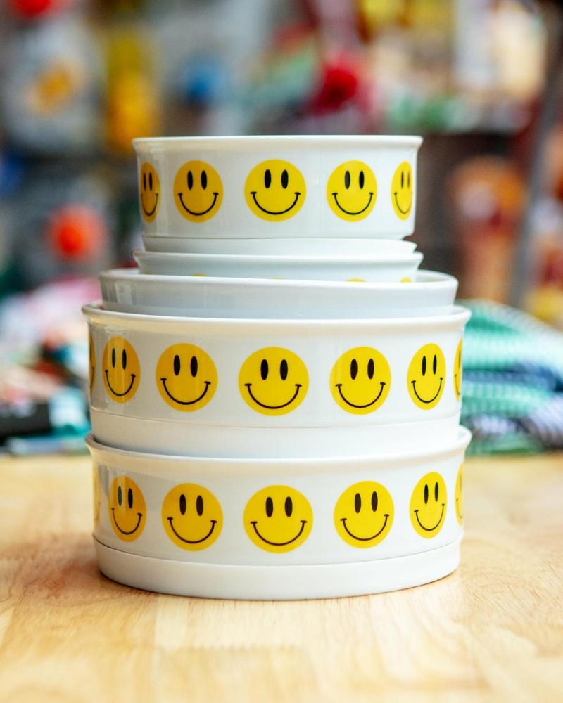 Bowls + Placemats |   Let’s Get Happy Smiley Face Pet Bowls Bowls + Placemats Bowls + Placemats